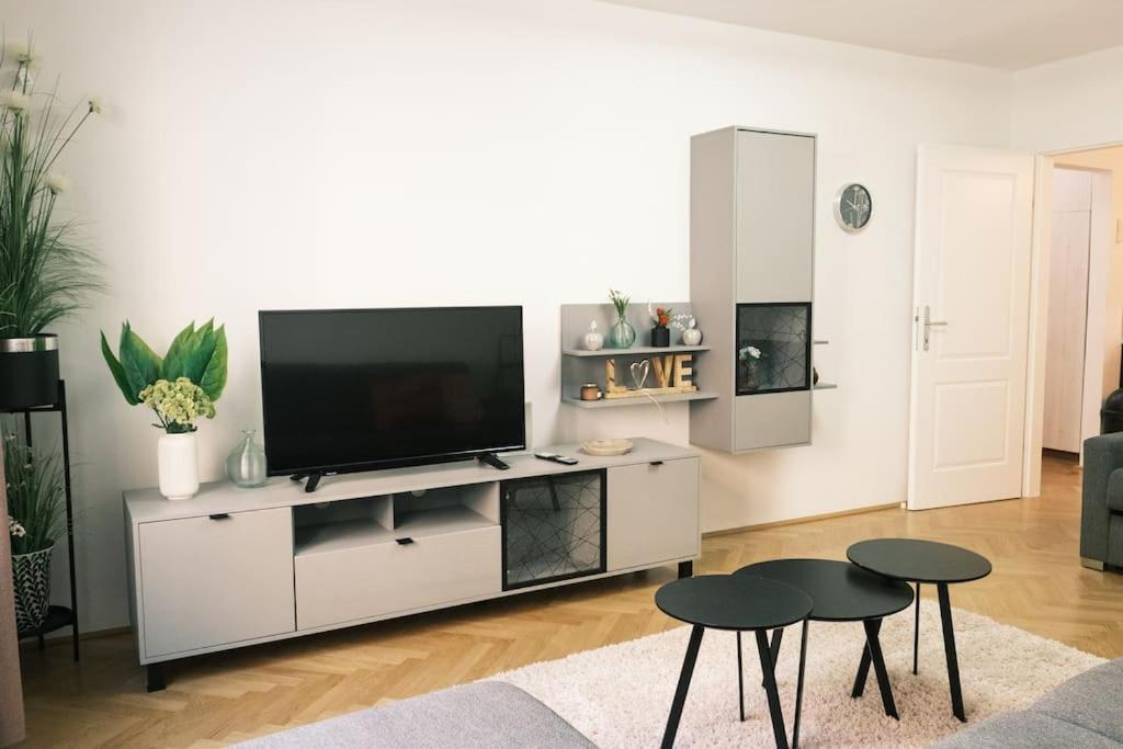 Ferienwohnung Pink Prater Wien Exterior foto